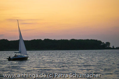 Segelboot im Salzhaff